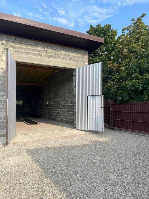 Здаються в оренду приміщення.