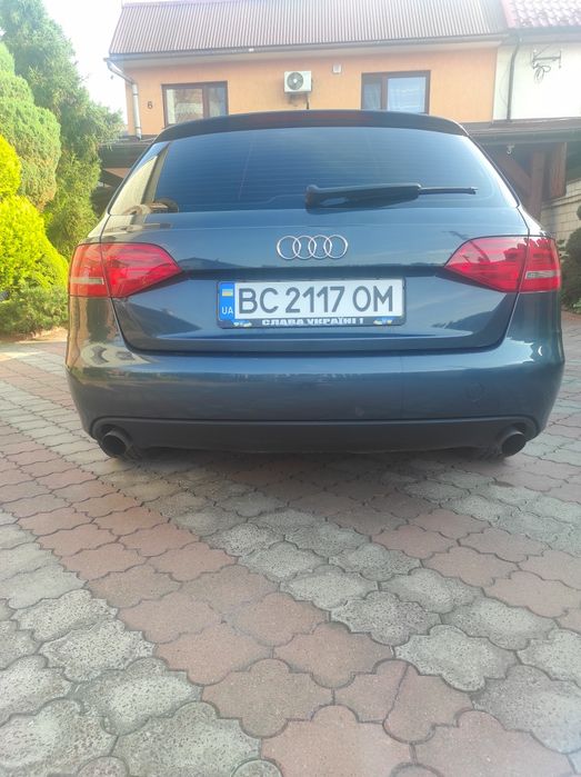 Audi A4 B8 2010 рік європа