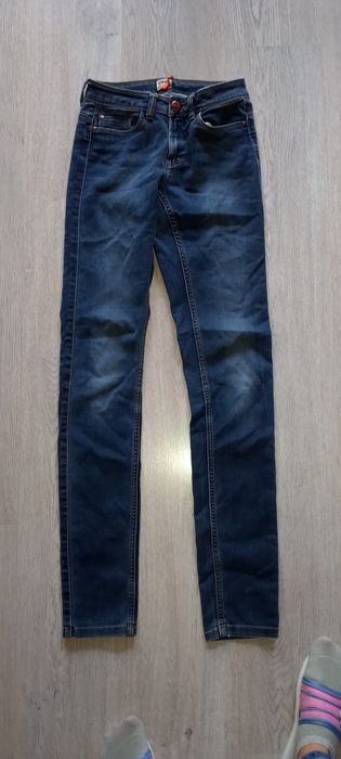 Spodnie jeansowe rurki