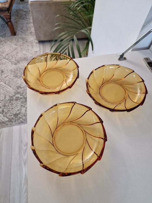 3 talerzyki piękne vintage retro prl Ząbkowice