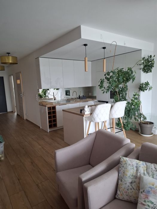 Sprzedam mieszkanie apartament na parterze. Os. Miłosza