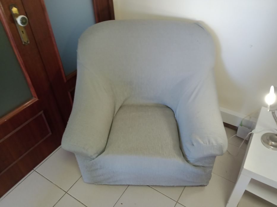 Sofás usados com capa
