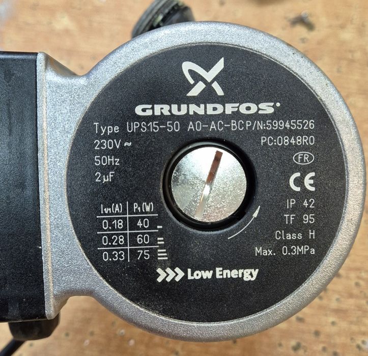 Pompa obiegowa Grundfos UPS 15-50