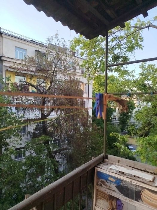 Продам 1 кімнатну квартиру  Бульварно-Кудрявська 8 б