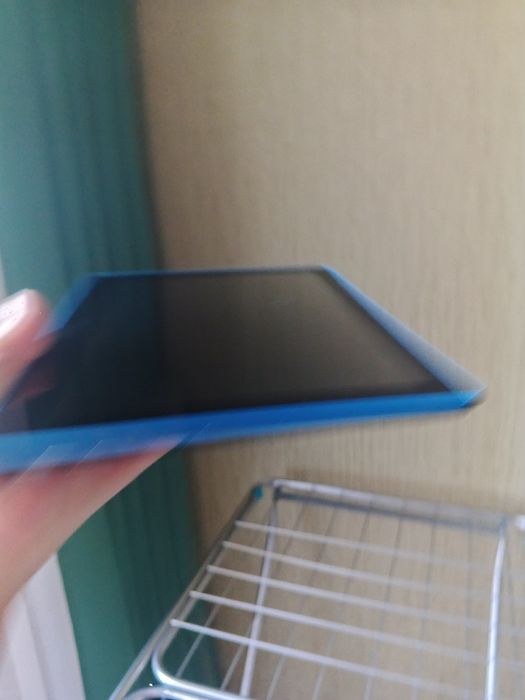 Планшет lenovo 10.1  идеальное состояние