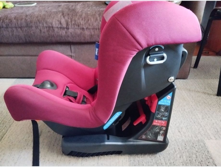 Автокрісло Chicco Cosmos червоне