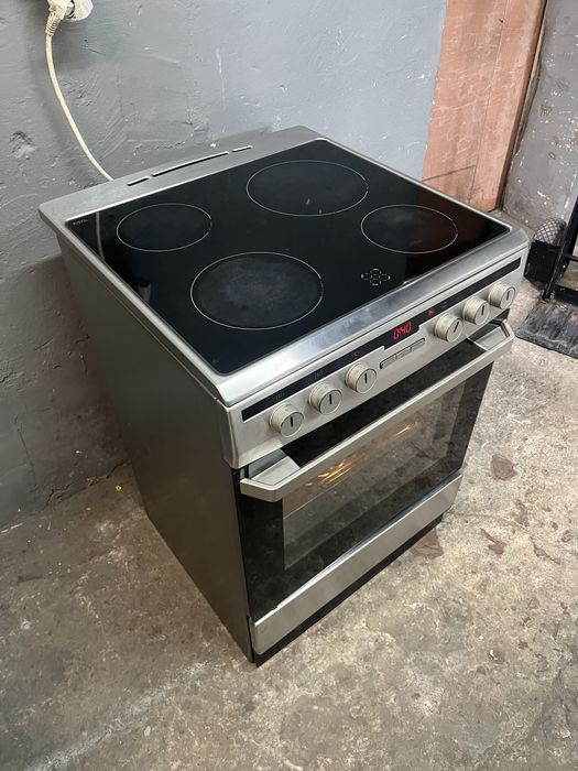 Kuchenka Amica elektryczna 60cm |12msc |Dobry stan |Dowóz