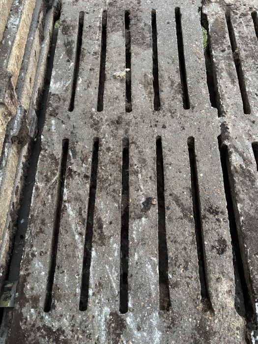 Ruszta betonowe dla trzody chlewnej