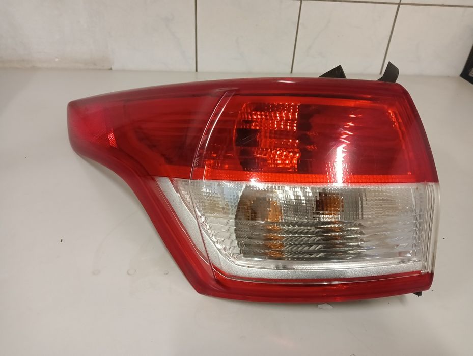 Lampa Tylna lewa Ford Kuga 2014r