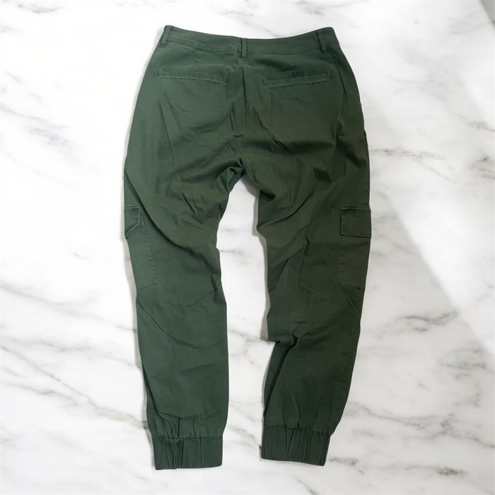 Zielone joggery Asos