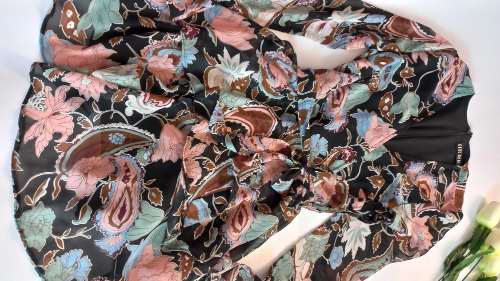 Весняна сукня 44 46 розмір міні