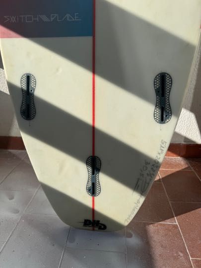 Prancha de Surf DHD SWITCH BLADE 5´11