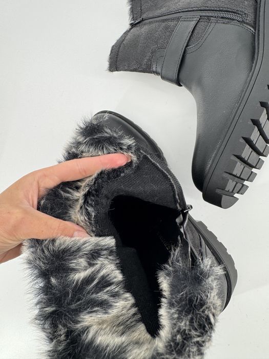 Botki kozako czarne ocieplane 39 z klamerka na jesien zime