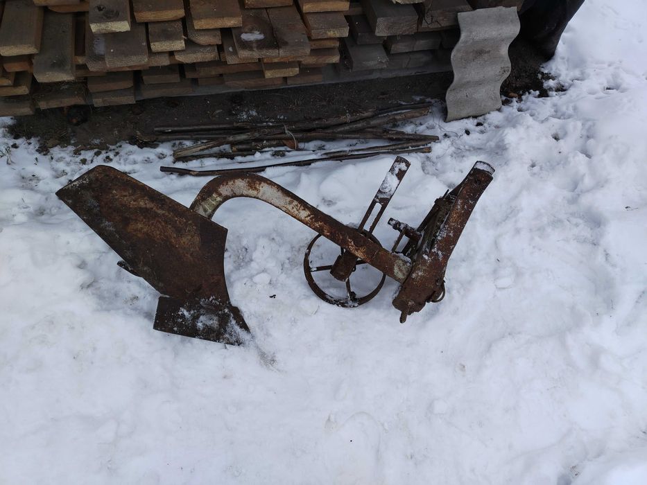 Плуг для ХТЗ Т-012