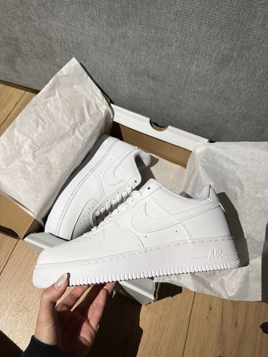 Białe Buty Air Force 1 Nike