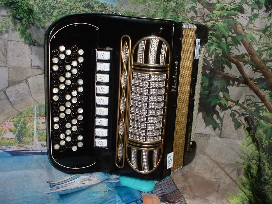 Accordion R, No. 95464751031369090121