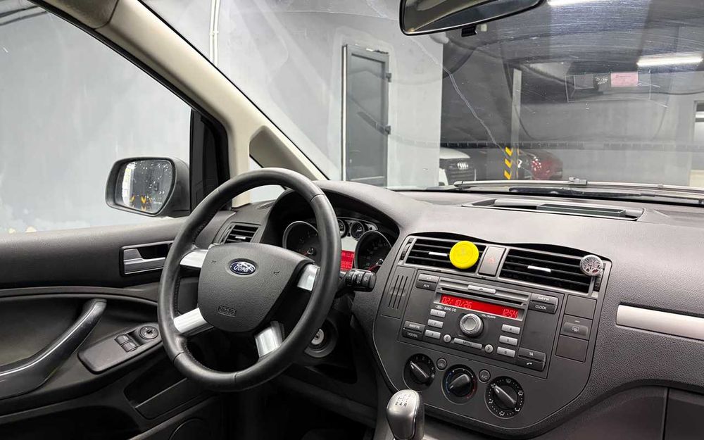 Ford C-Max 2010 року