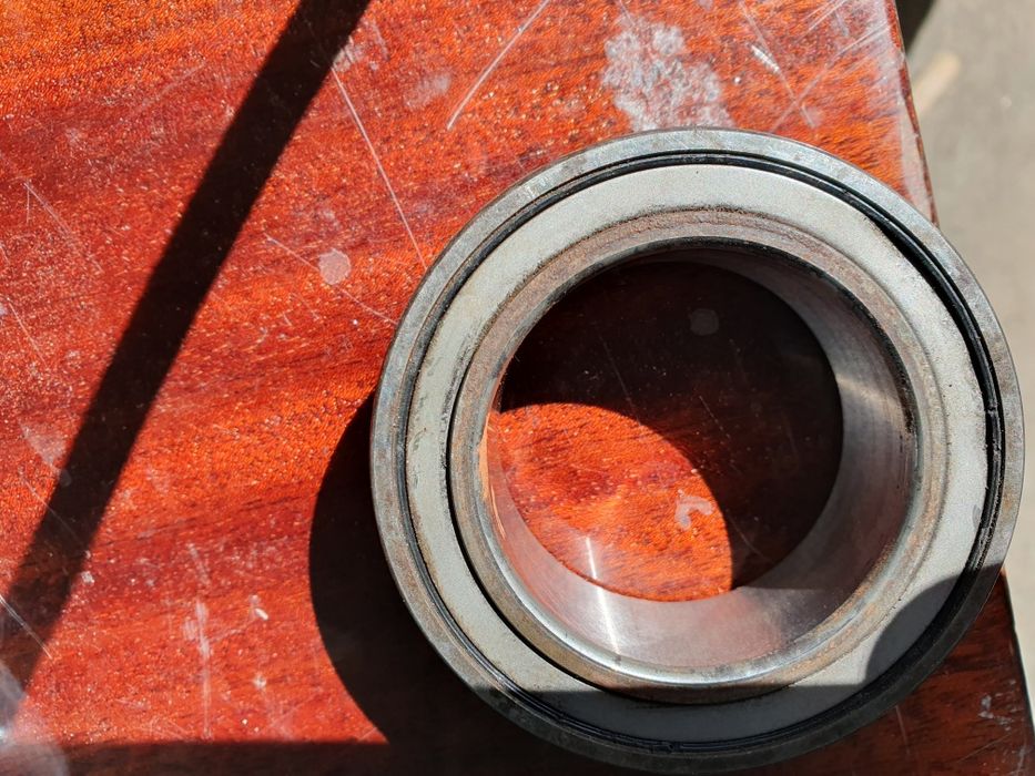 Подкрылок подшипник  перёд правый