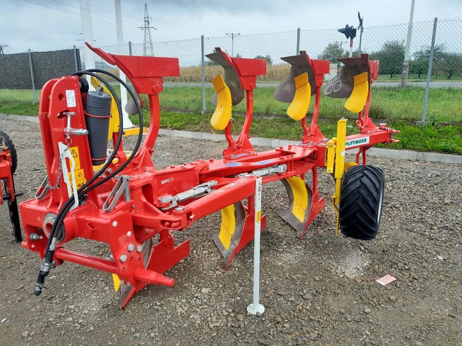 Pottinger SERVO 35  Pług obrotowy Servo 35 4 korpusy firmy Pottinger fabrycznie nowy