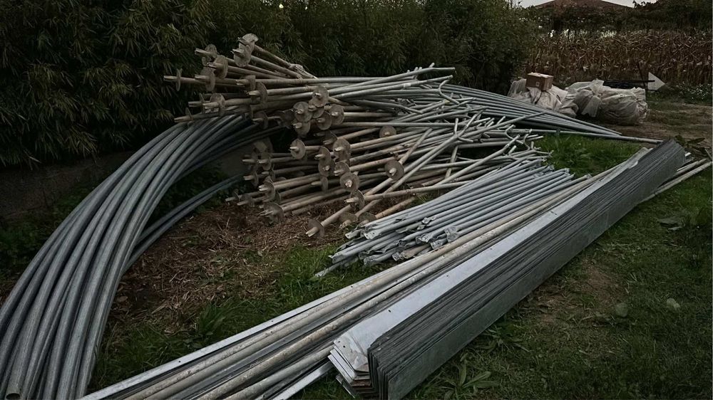 Arcos de estufas e pes