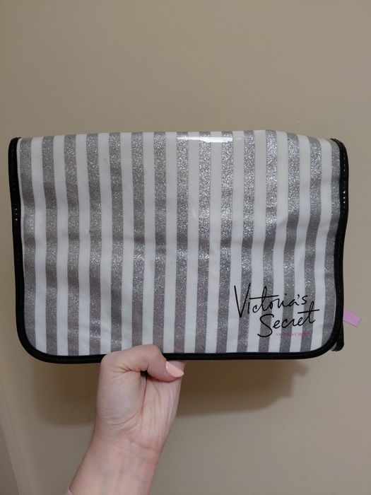 Kosmetyczka Victoria Secret