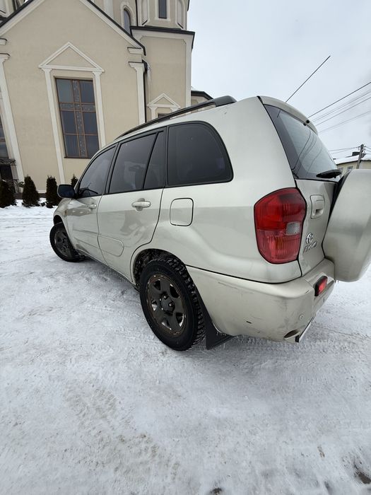 Продам гарну та надійну машину