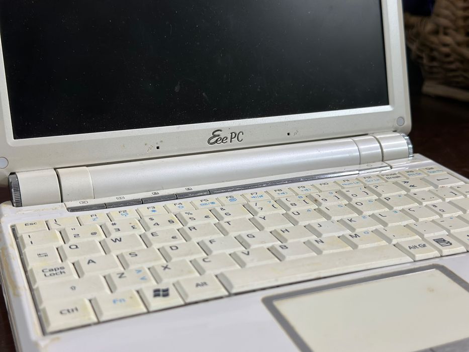 Vendo netbook Asus EEEPC 901 para peças