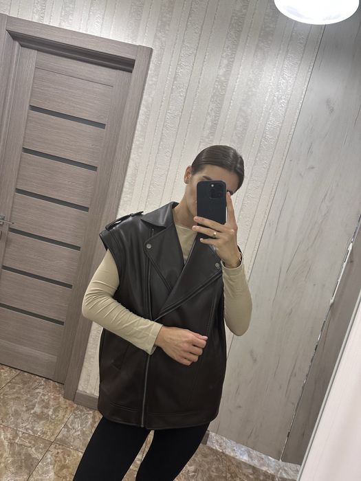Косуха Жилет Staff 2 в 1 шоколадного кольору S oversize