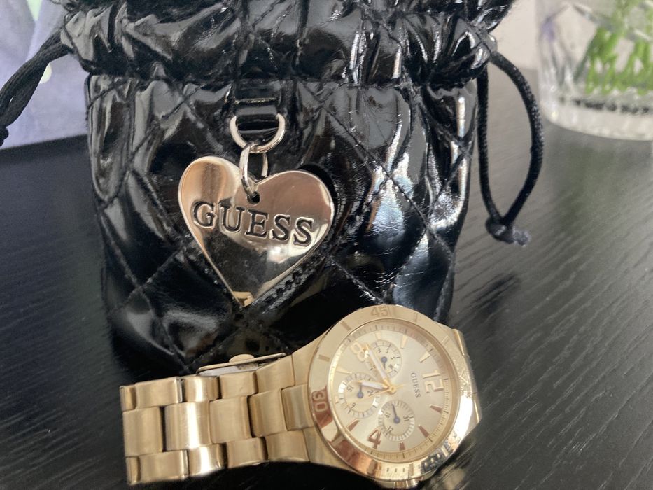 Religio senhora da Guess