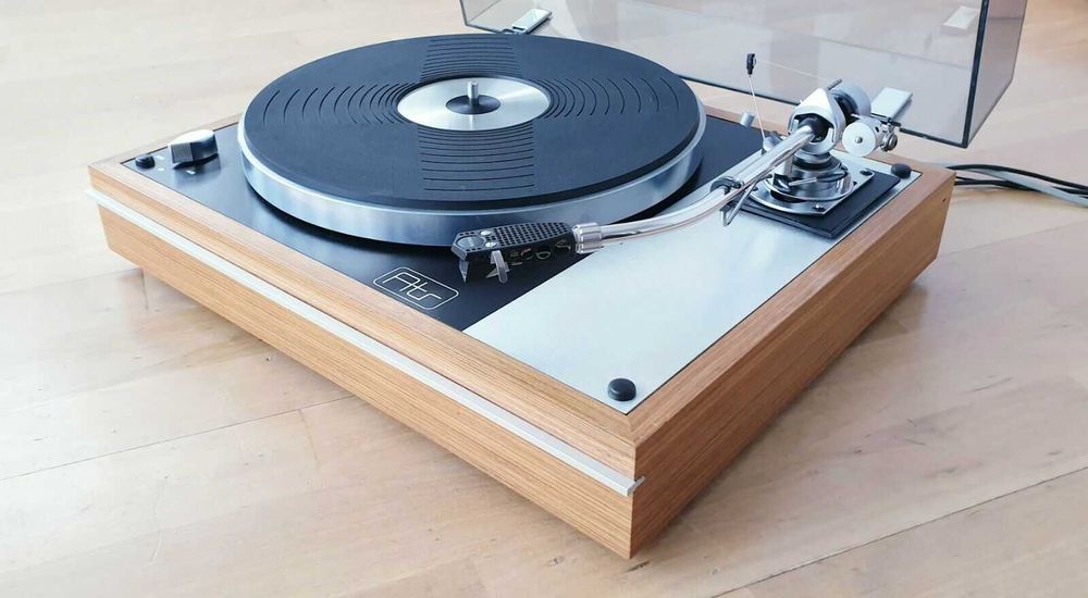 Gira-Discos Thorens/ATR TD 160 com braço SME 3009