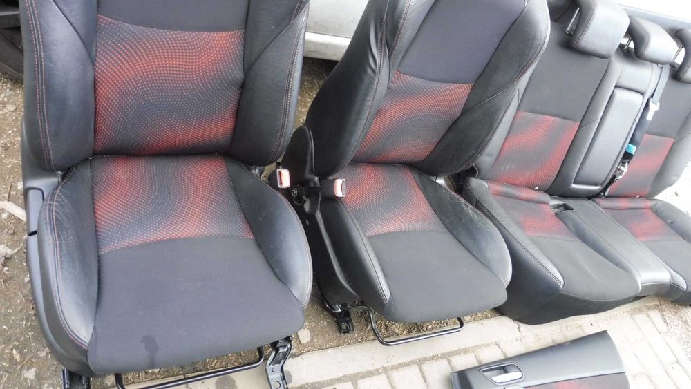 Fotele Kanapa Boczki MAZDA 3 BL 09-12r MPS komplet europa