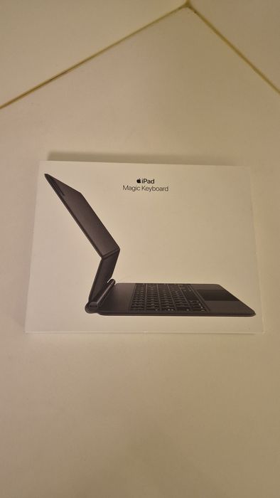 iPad Magic Keyboard446278969496053761