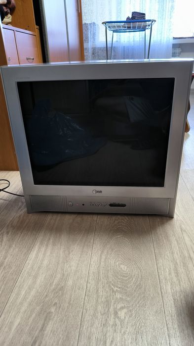 Телевизор LG (RT-25FB35VX)