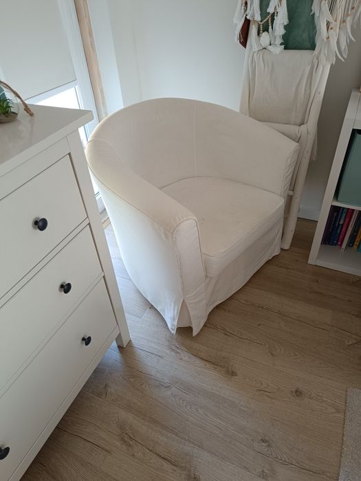 Cadeirao com forra branca