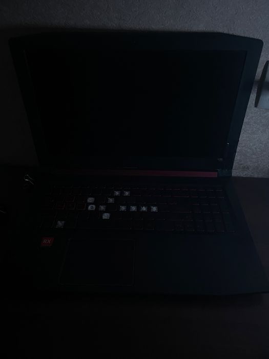 (Б/у) Ноутбук Acer Nitro 5 (Поганий стан)