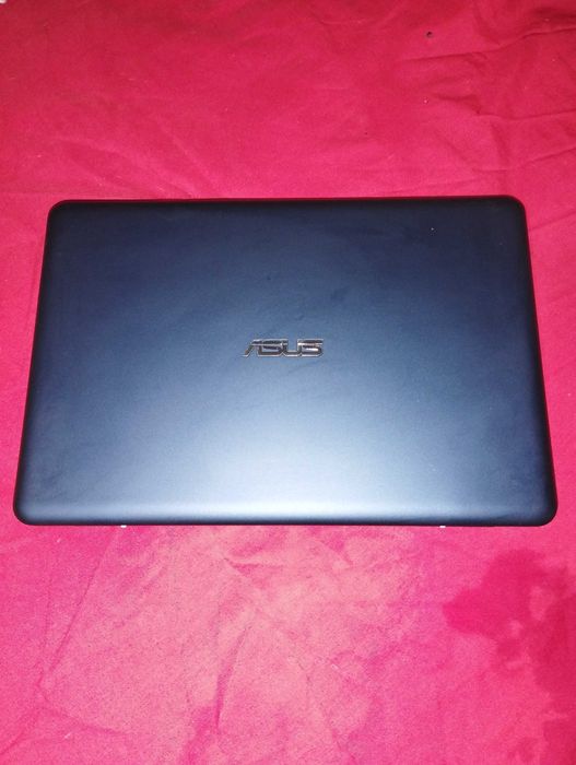 Mini portátil Asus