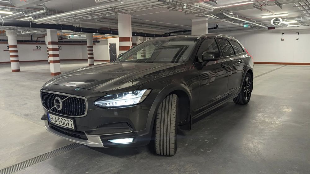 Volvo V90 Cross Country