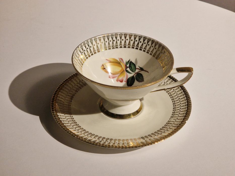 Duo filiżanka ze spodeczkiem