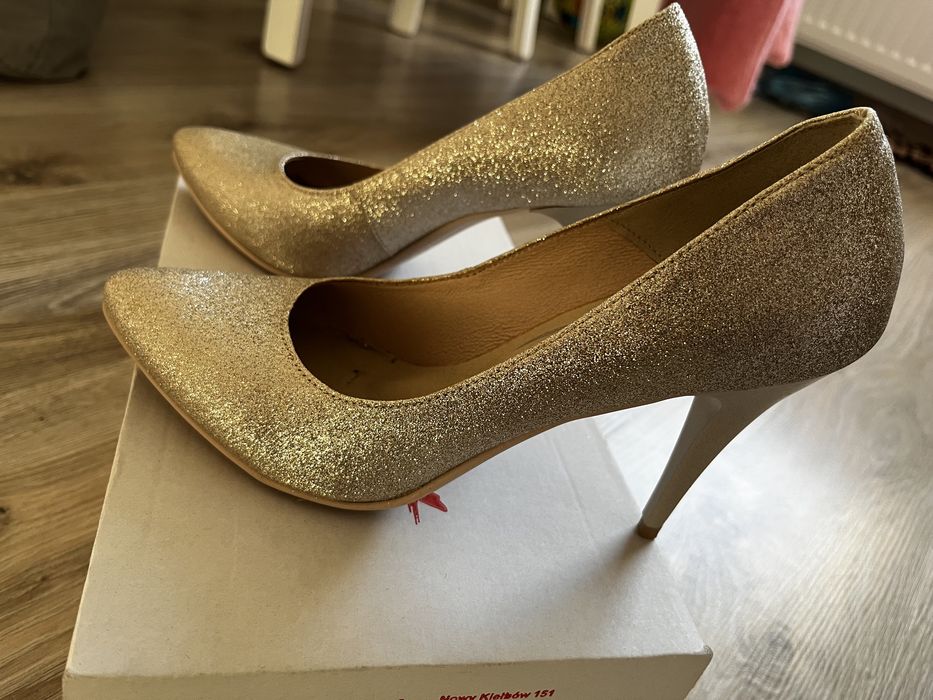 Nowe damskie szpilki rozmiar 36