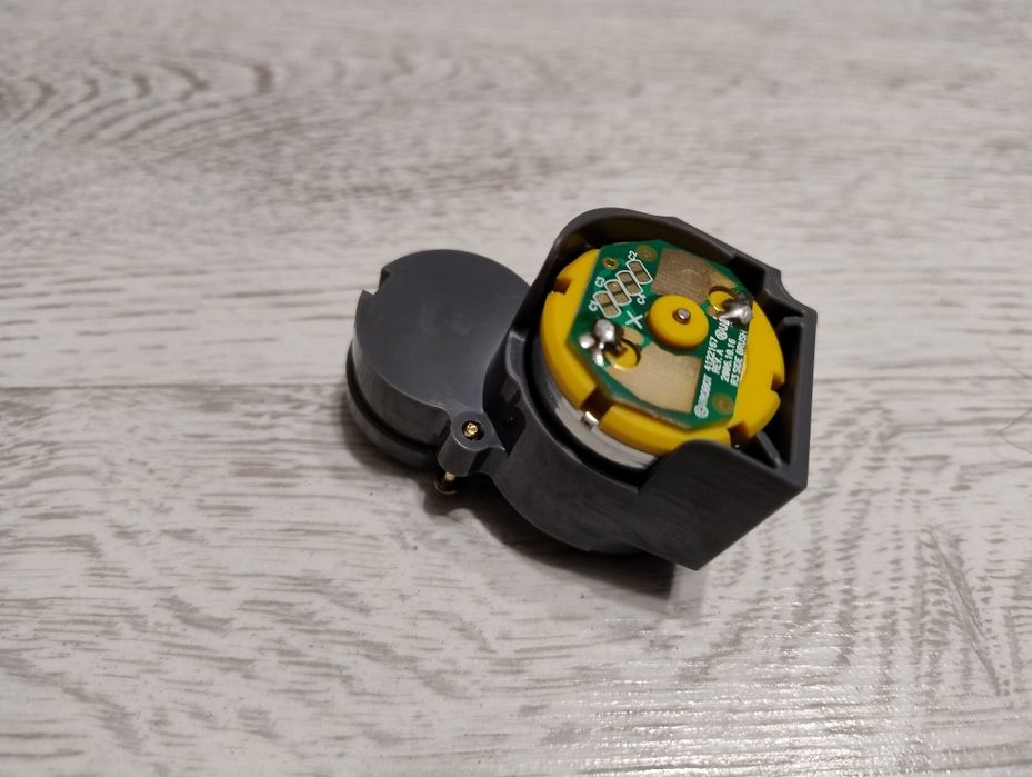 Moduł szczotki bocznej Irobot Roomba i3 (237 godz)