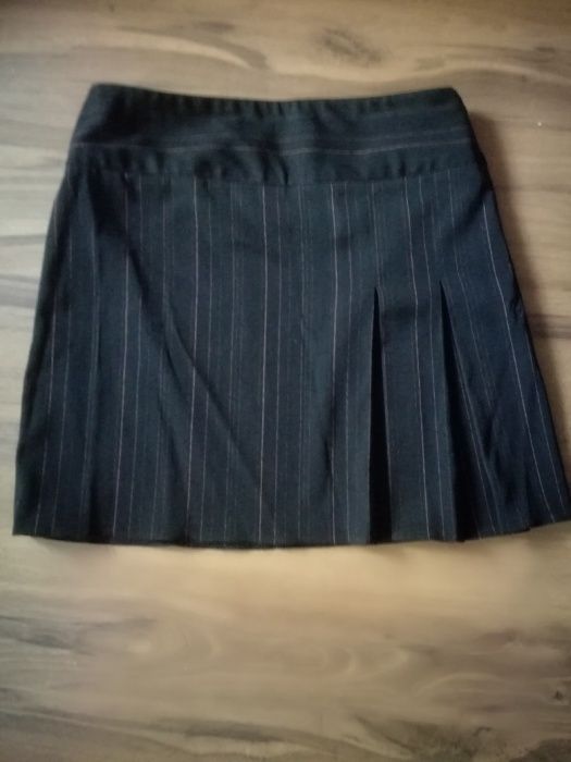 Komplet marynarka i spodniczka