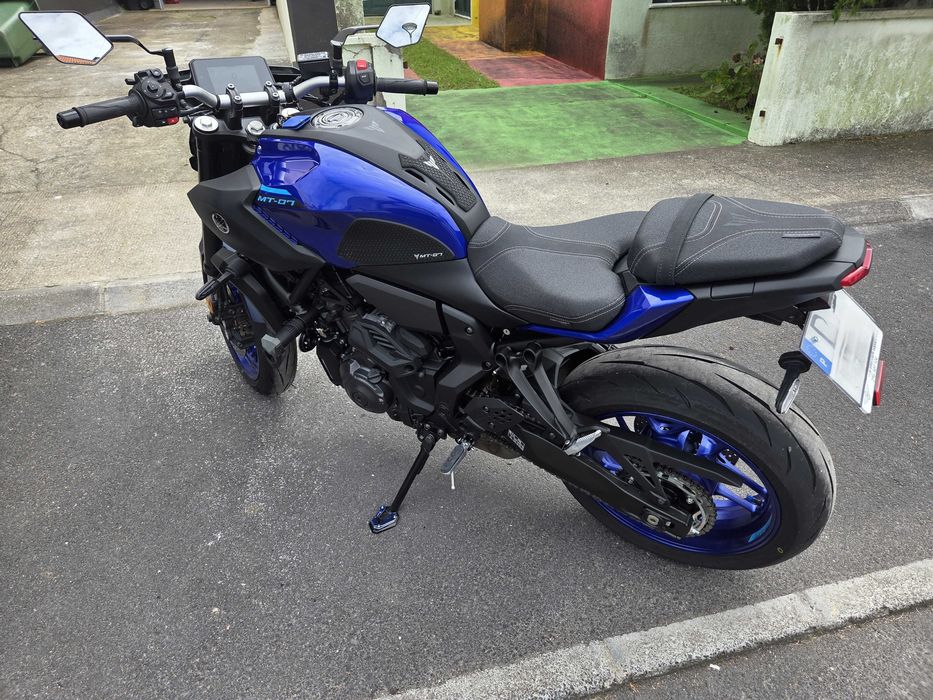 Yamaha MT-07 Y-AMT 2025 Como Nova - 79km - Garantia ate 2028 e mais de 1500 Euros em Extras