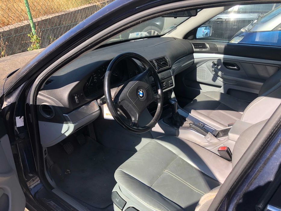 BMW 520i Touring E39