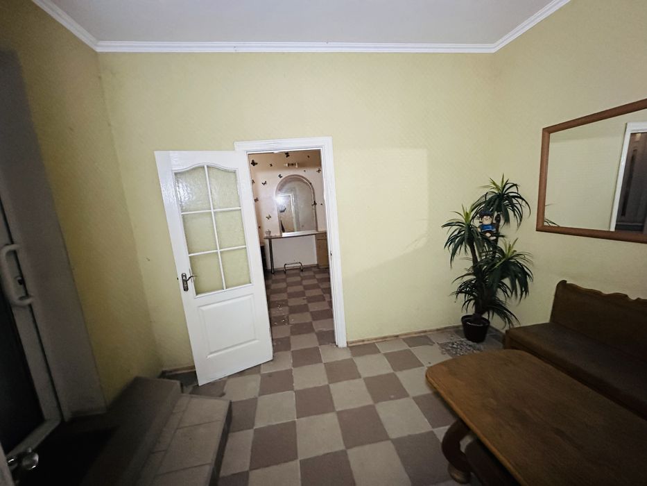 Продажа помещение 812 м2.