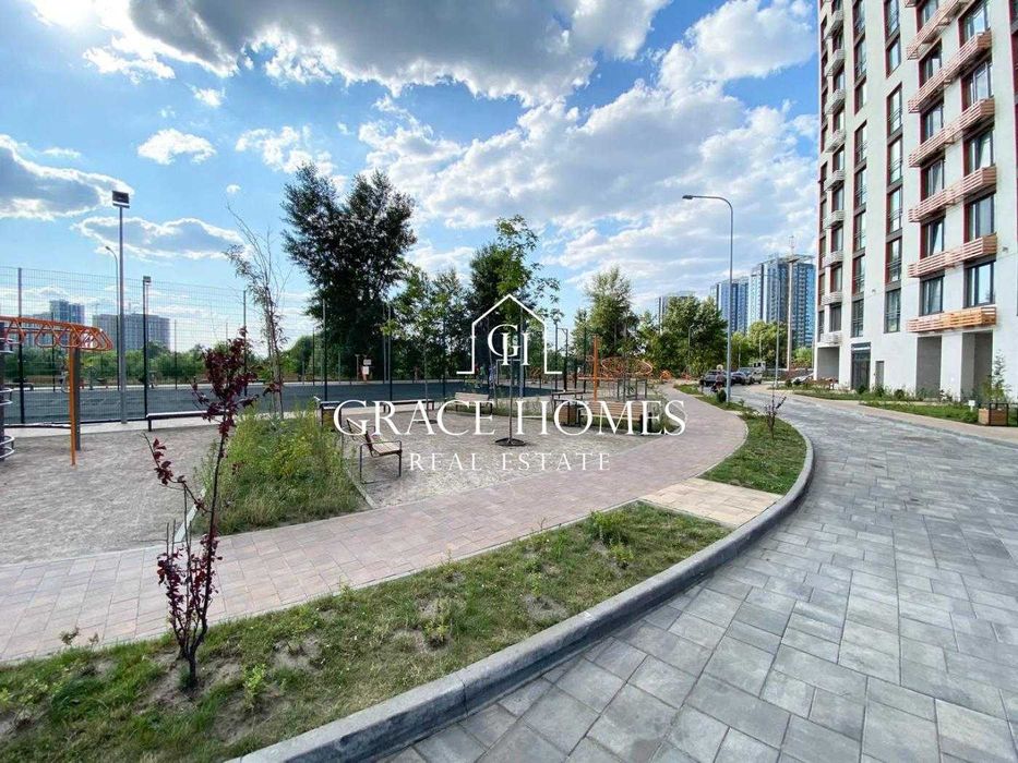 Продаю фасадне приміщення ЖК Севен Дніпровська Набережна 16г Славутич