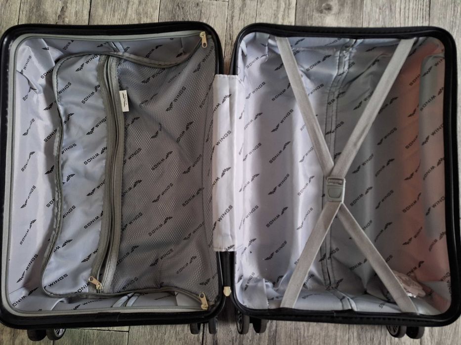 Walizka kabinowa Wings Sparrow 43L Rose Gold (idealna na weekend)