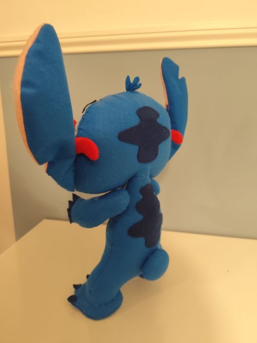 STITCH Boneco em feltro (Artesanato)