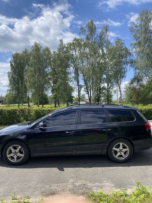 Pasat b6 чорний колір