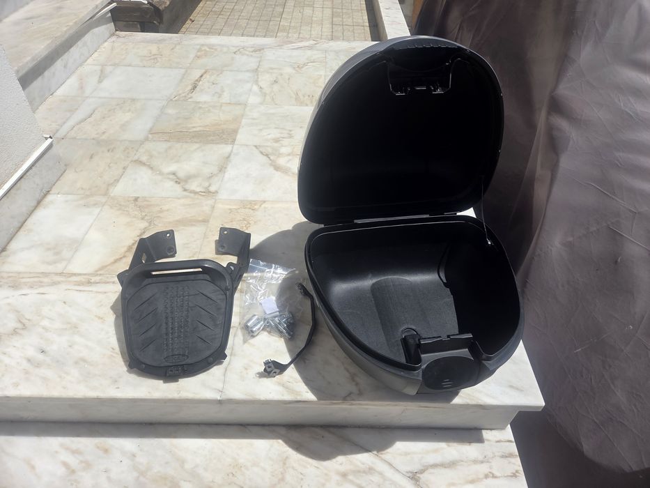 Topcase Shad SH33