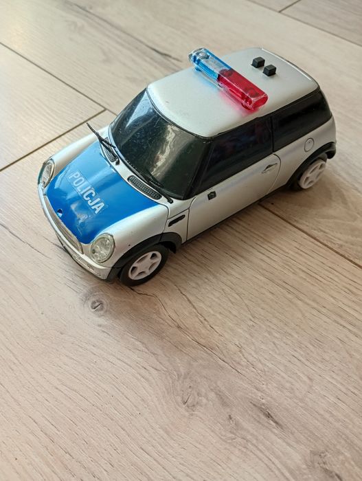 Auto policyjne policja